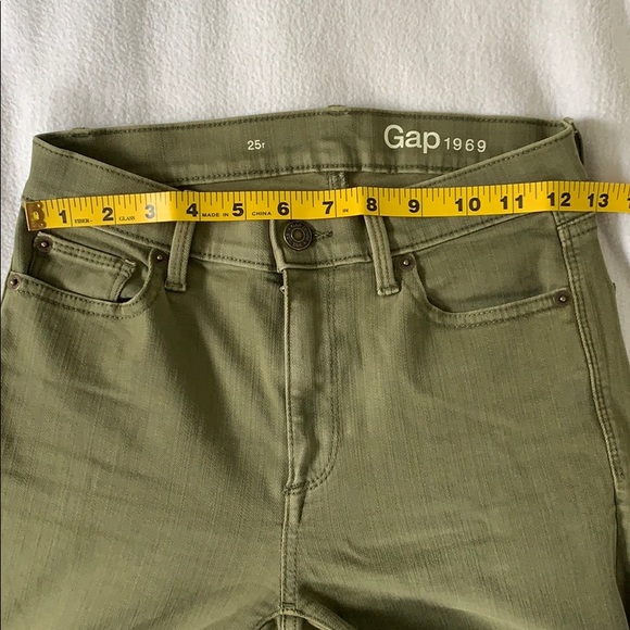EUC Olive green skinny jeans - Picture 5 of 5